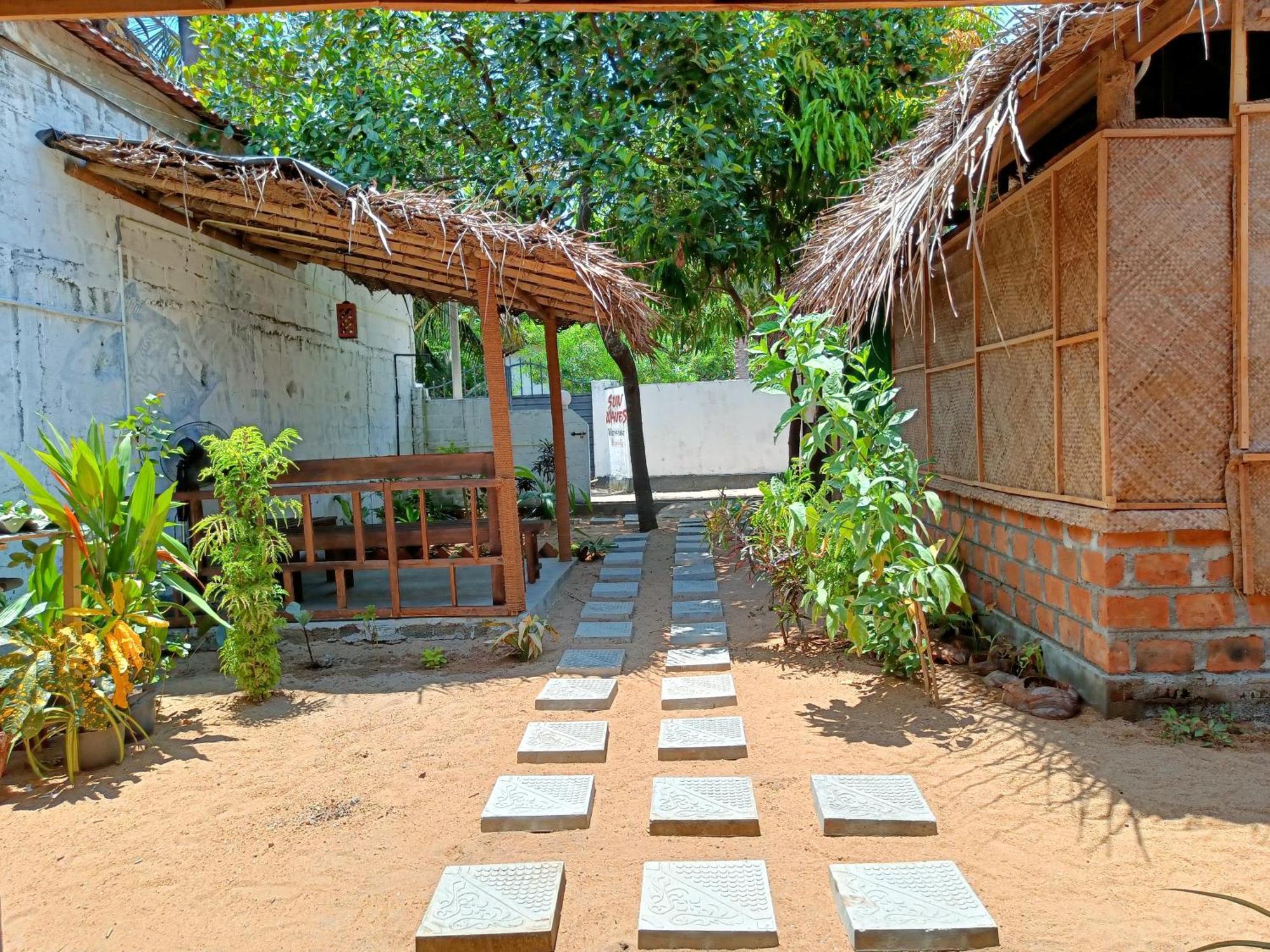 Kingly Aroma Hotel Arugam Bay Buitenkant foto