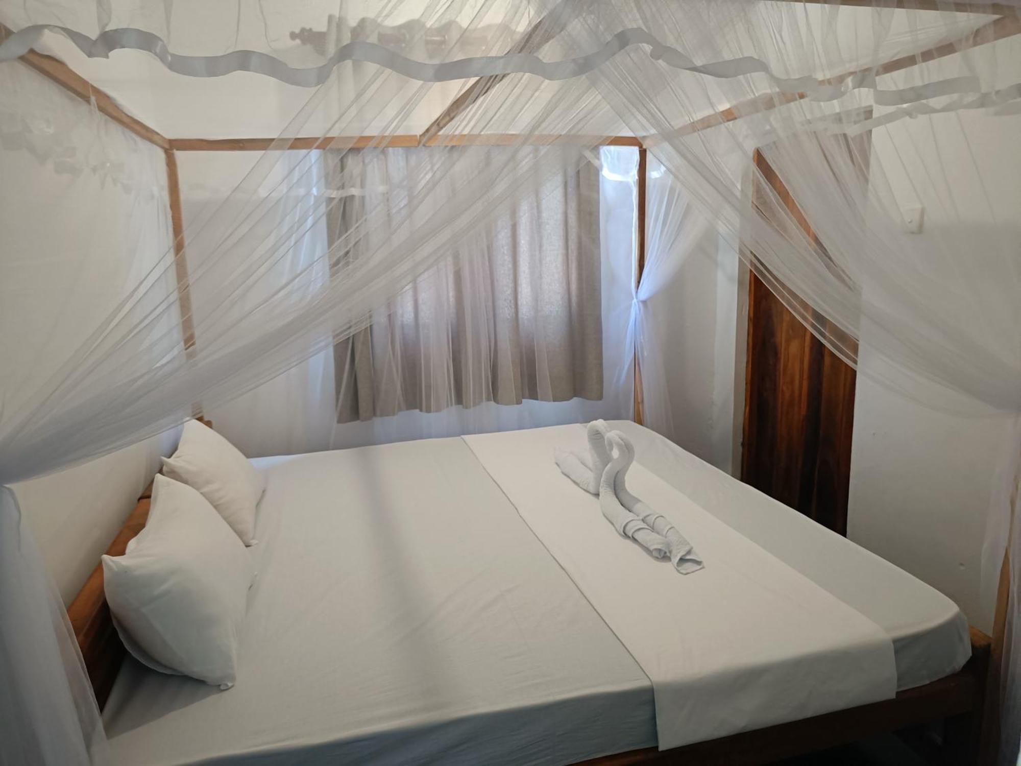 Kingly Aroma Hotel Arugam Bay Kamer foto